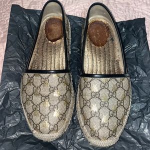 Gucci GG supreme bee espadrilles